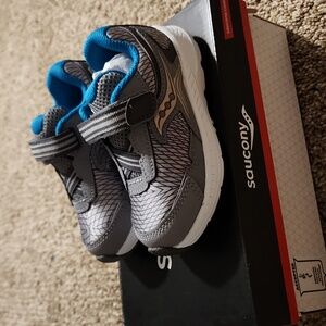 Saucony baby shoes